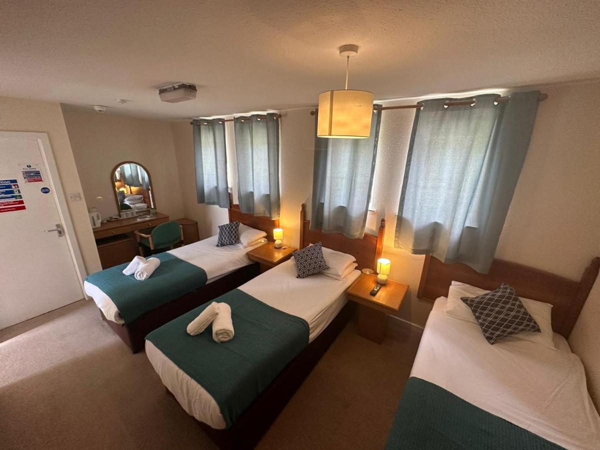 Mackay'S Spa Lodge Hotel สแตรธเพฟเฟอร์ ภายนอก รูปภาพ
